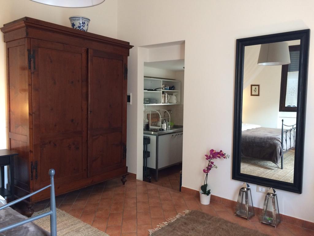 Mecenate 69 Suite Arezzo Pokój zdjęcie